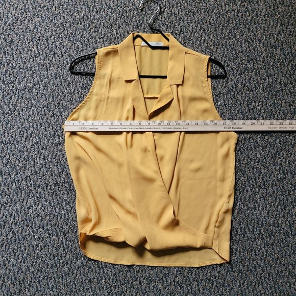 Active USA Mustard Yellow V Neck Blouse Size Small - Picture 6 of 14